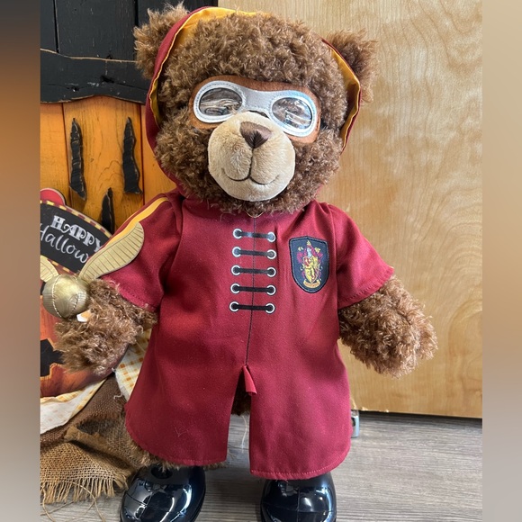 Build-A-Bear Brown Bear in Gryffindor Quidditch  Robe w/ Golden Snitch - Picture 1 of 8